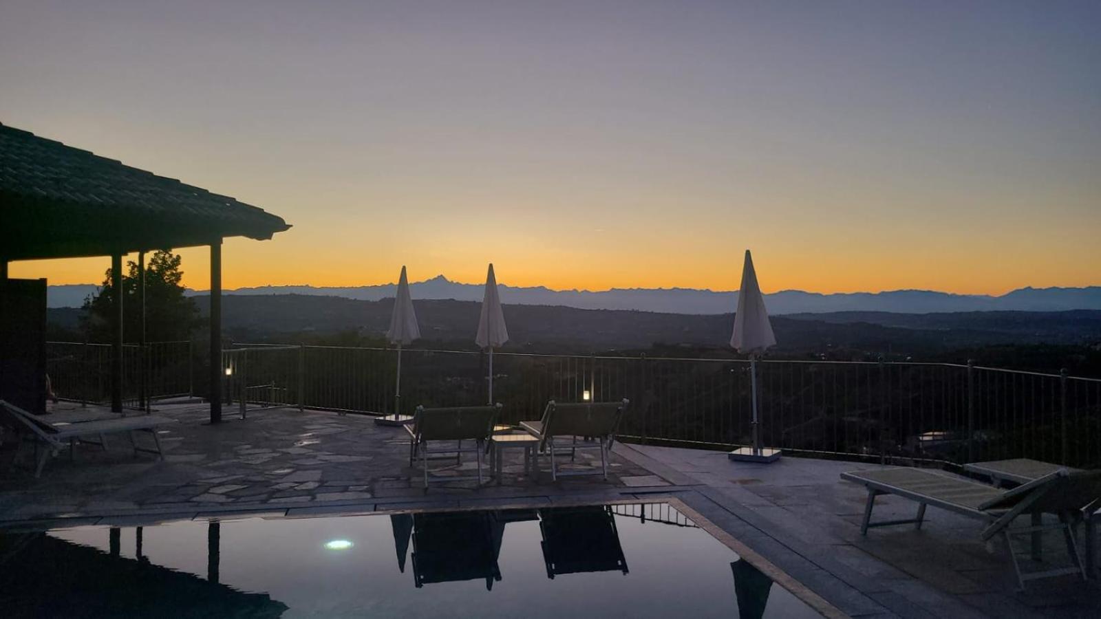 Casa Castella - Adults Only - Langhe Villa Diano dʼAlba Eksteriør bilde