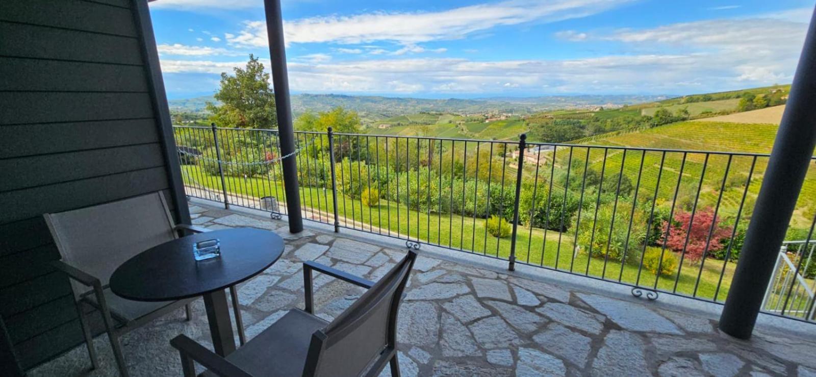 Casa Castella - Adults Only - Langhe Villa Diano dʼAlba Eksteriør bilde